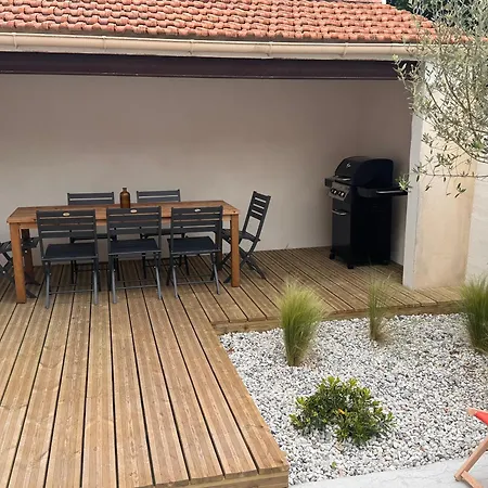 Charlotte, 3 Chambres, Wifi, Terarsse, Centre Hébergement de vacances *