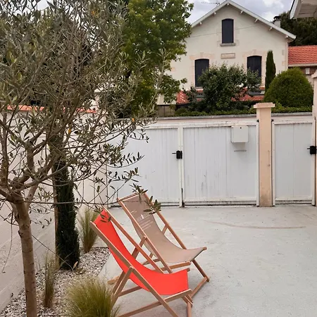 Hébergement de vacances Charlotte, 3 Chambres, Wifi, Terarsse, Centre *